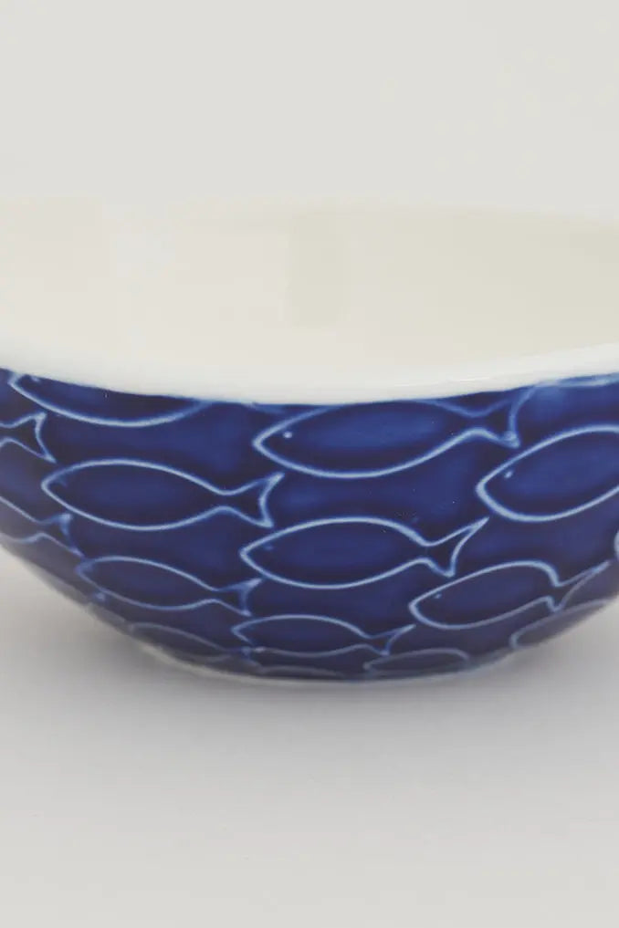 Bol de cerámica pequeño con peces en relieve Batela Deco 2024