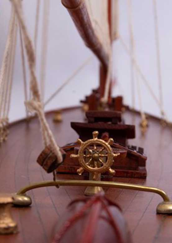 Maqueta de velero “Columbia” en madera (Mediano) Batela