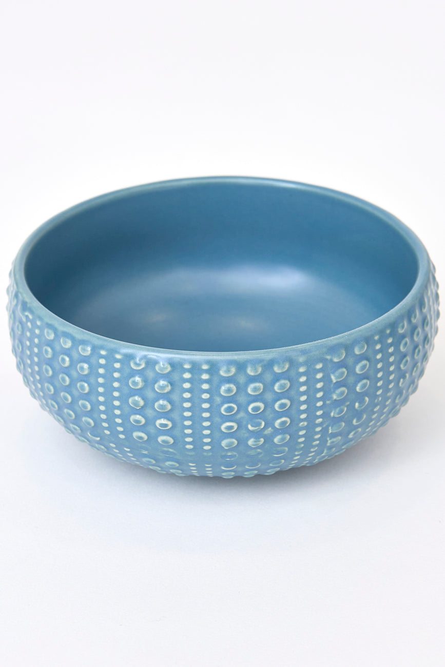 Bol de cerámica con textura de erizo de mar