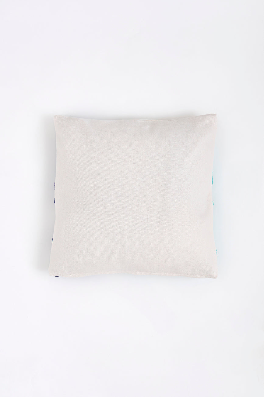 Cojín de algodón con corales bordados