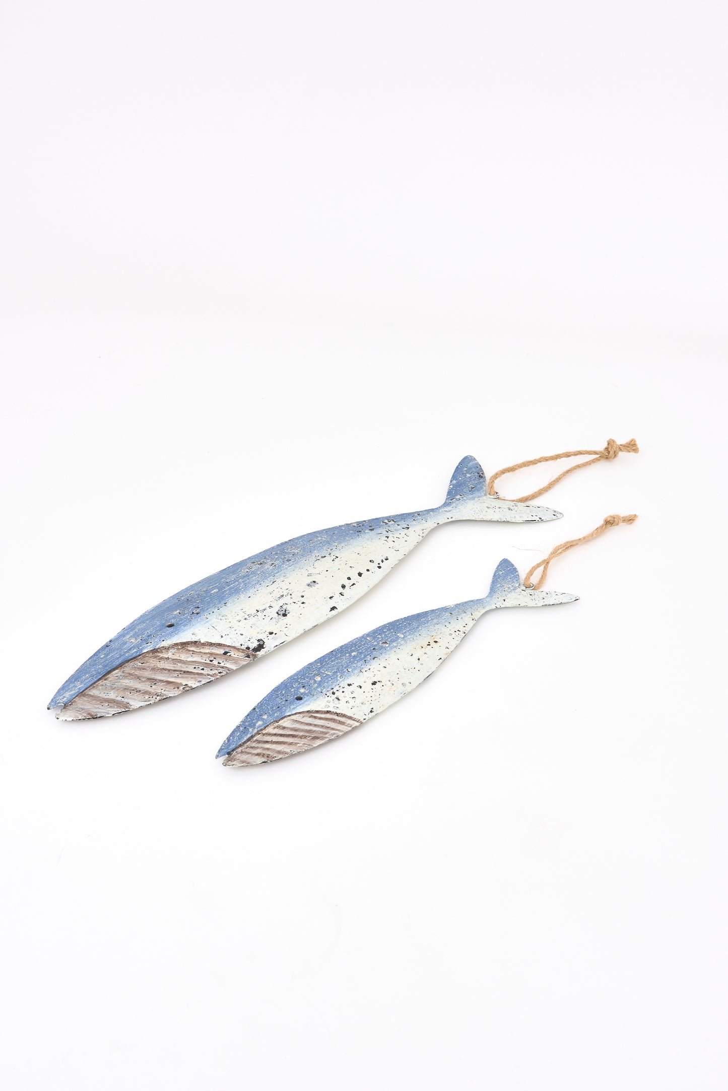 Colgante de metal con forma de ballena, grande