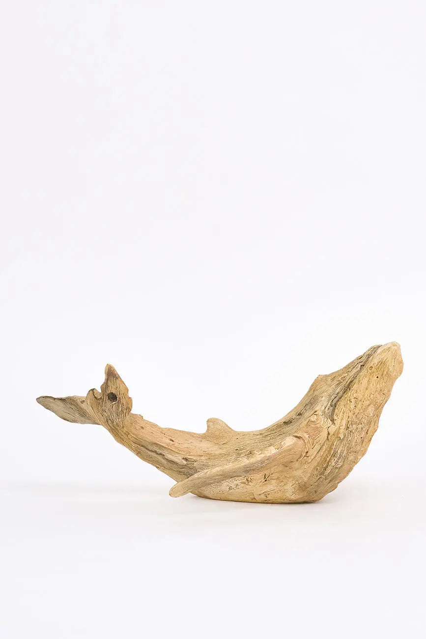 Figura de ballena hecha en resina