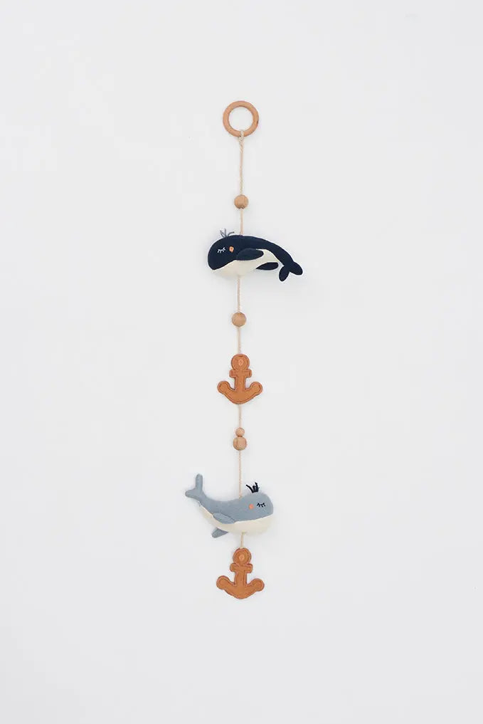 Guirnalda con ballenas y anclas de algodon tipo peluche BATELA