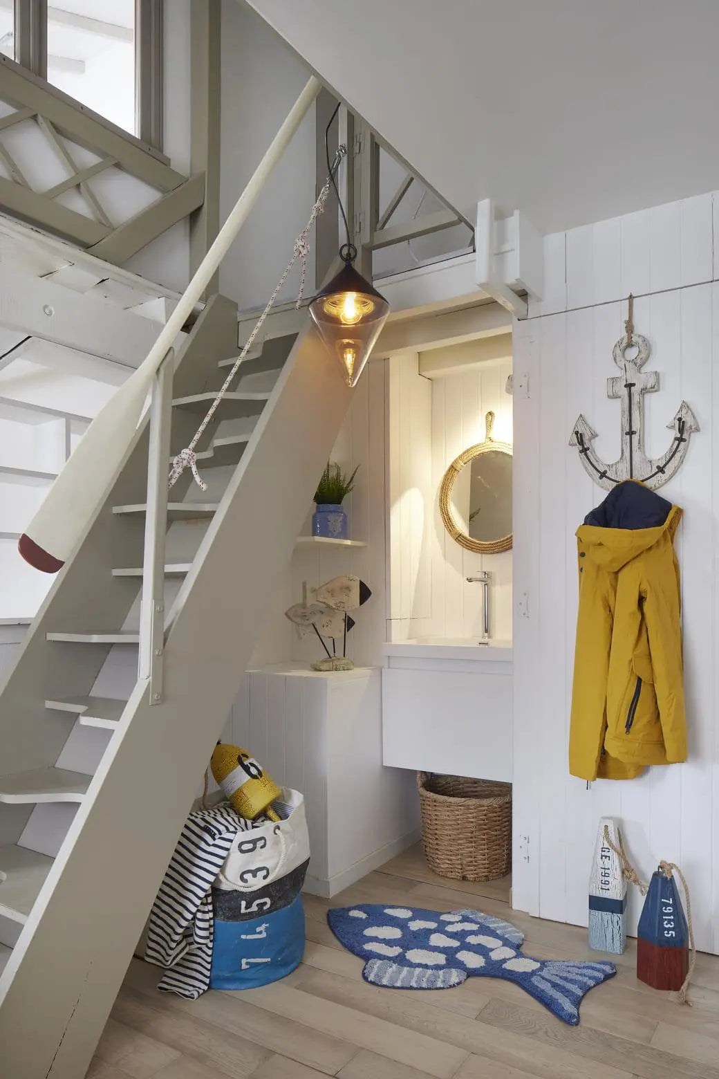 Lampara con forma de boya cónica 24 x 40 cm - D1239A Batela