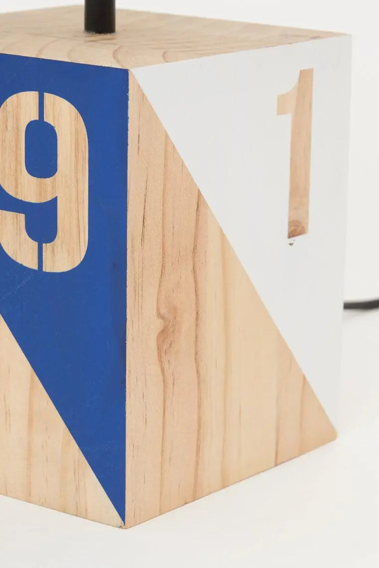 Lámpara de mesa cuadrada forma de boya - D2200 Decoración Náutica Batela