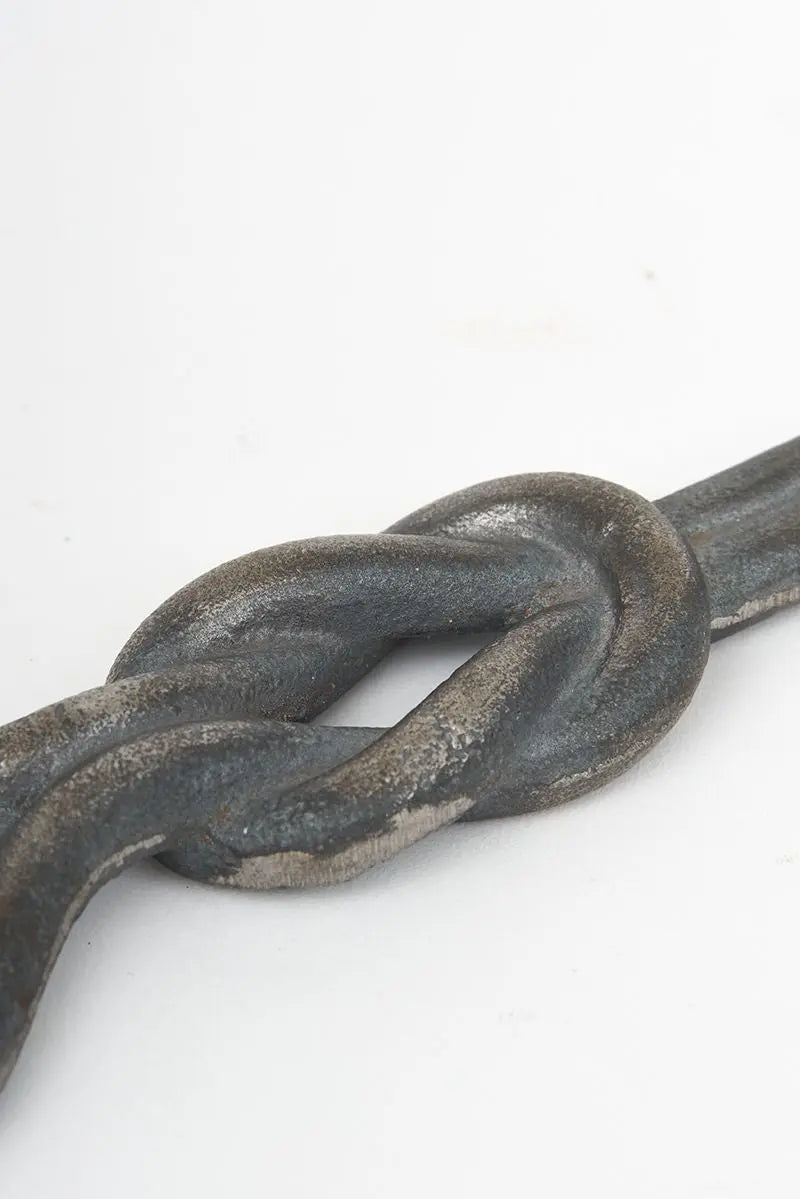 Abrebotellas con forma de cuerda en metal Batela