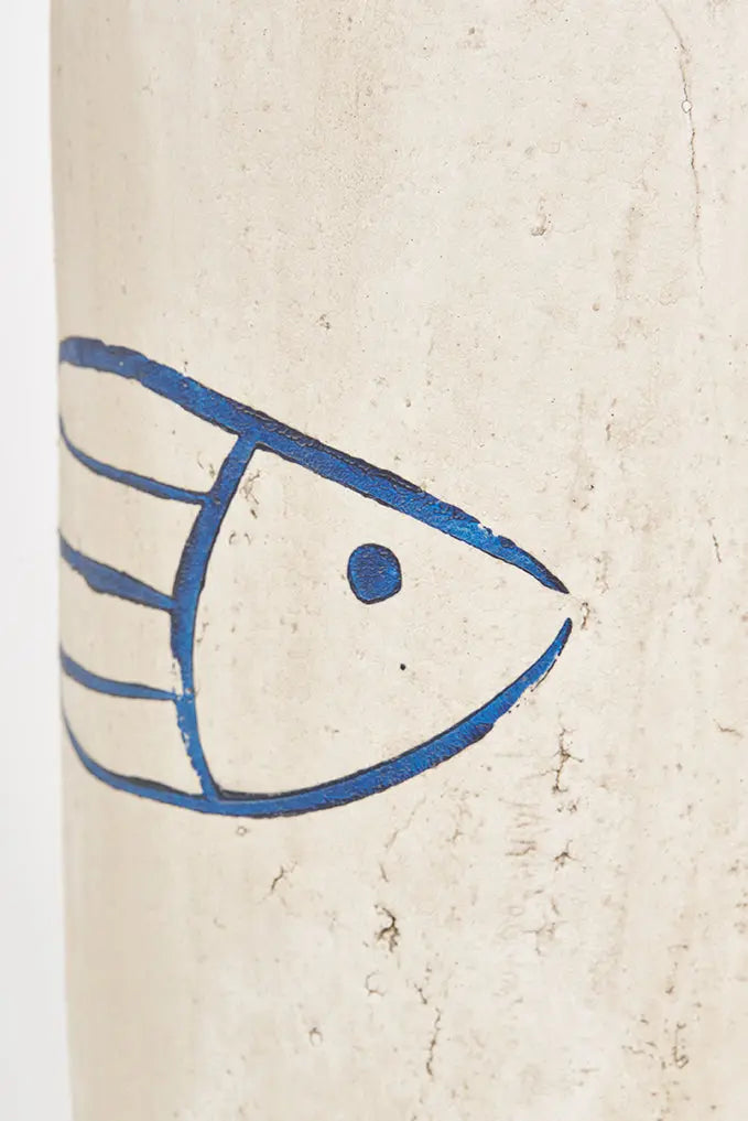 Vasija con pez dibujado. Tamaño grande