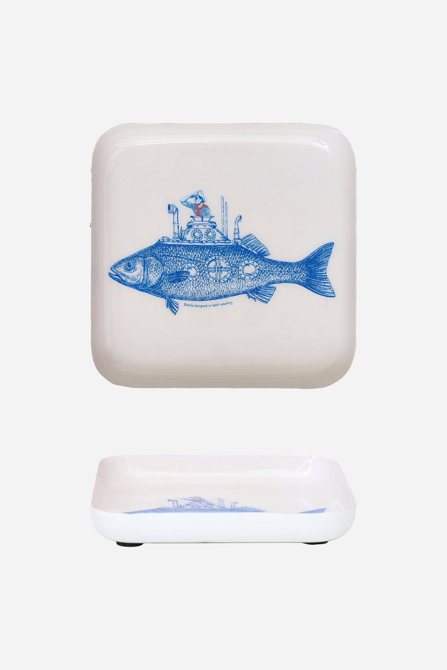 Metal tray with illustrated underwater fish