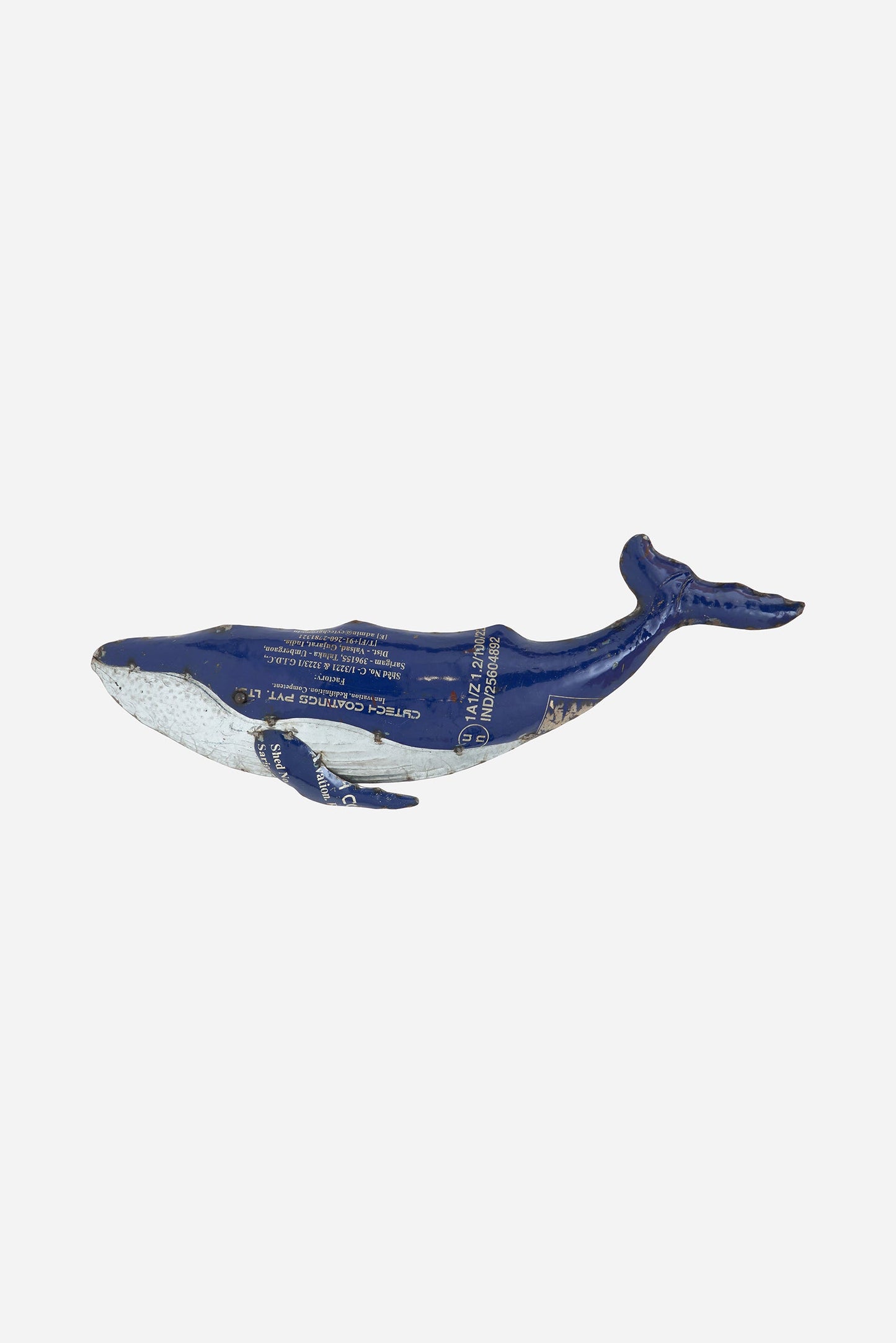 Ballena decorativa de metal reciclado