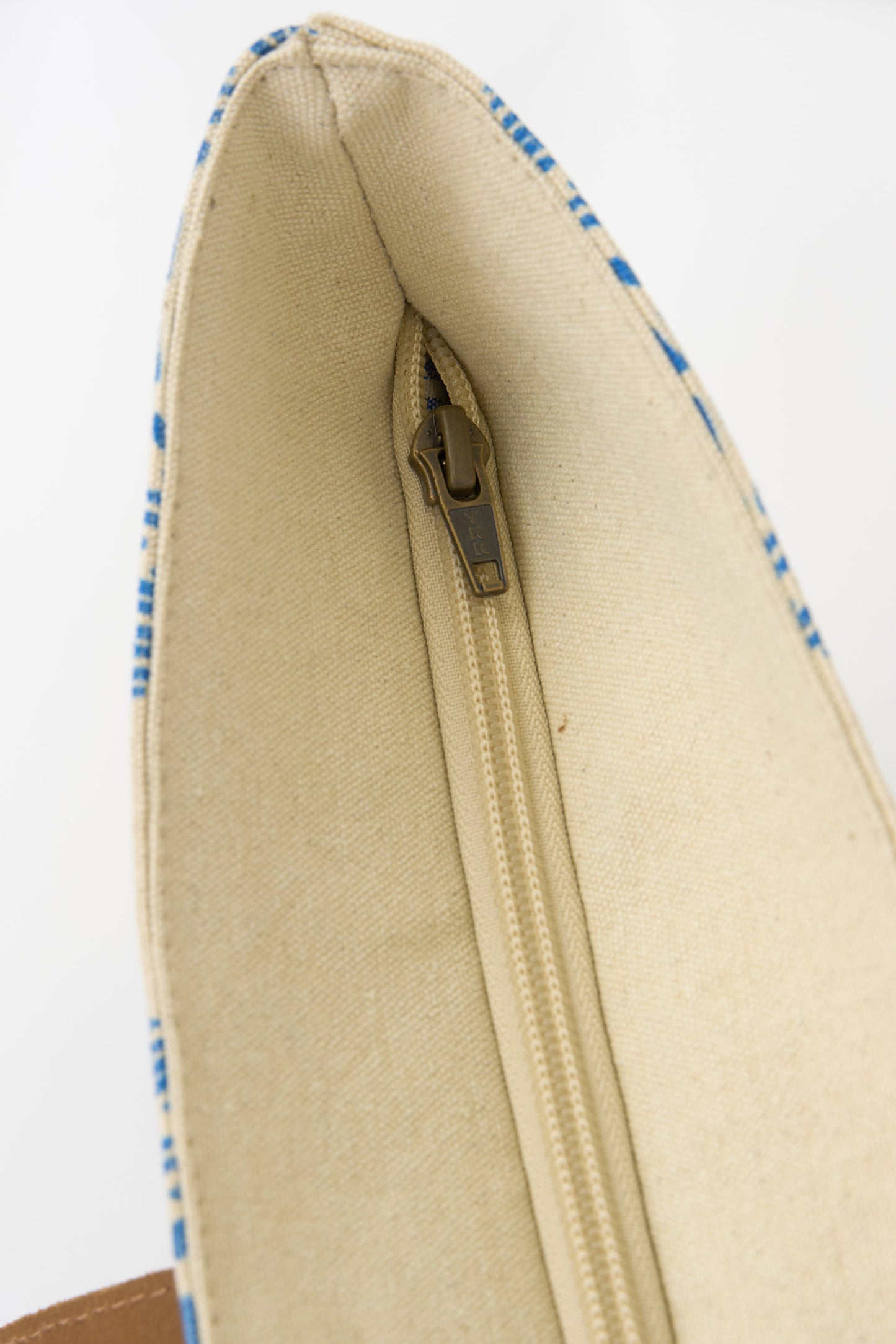 Tote poltsa handia maskorren estanpatuarekin