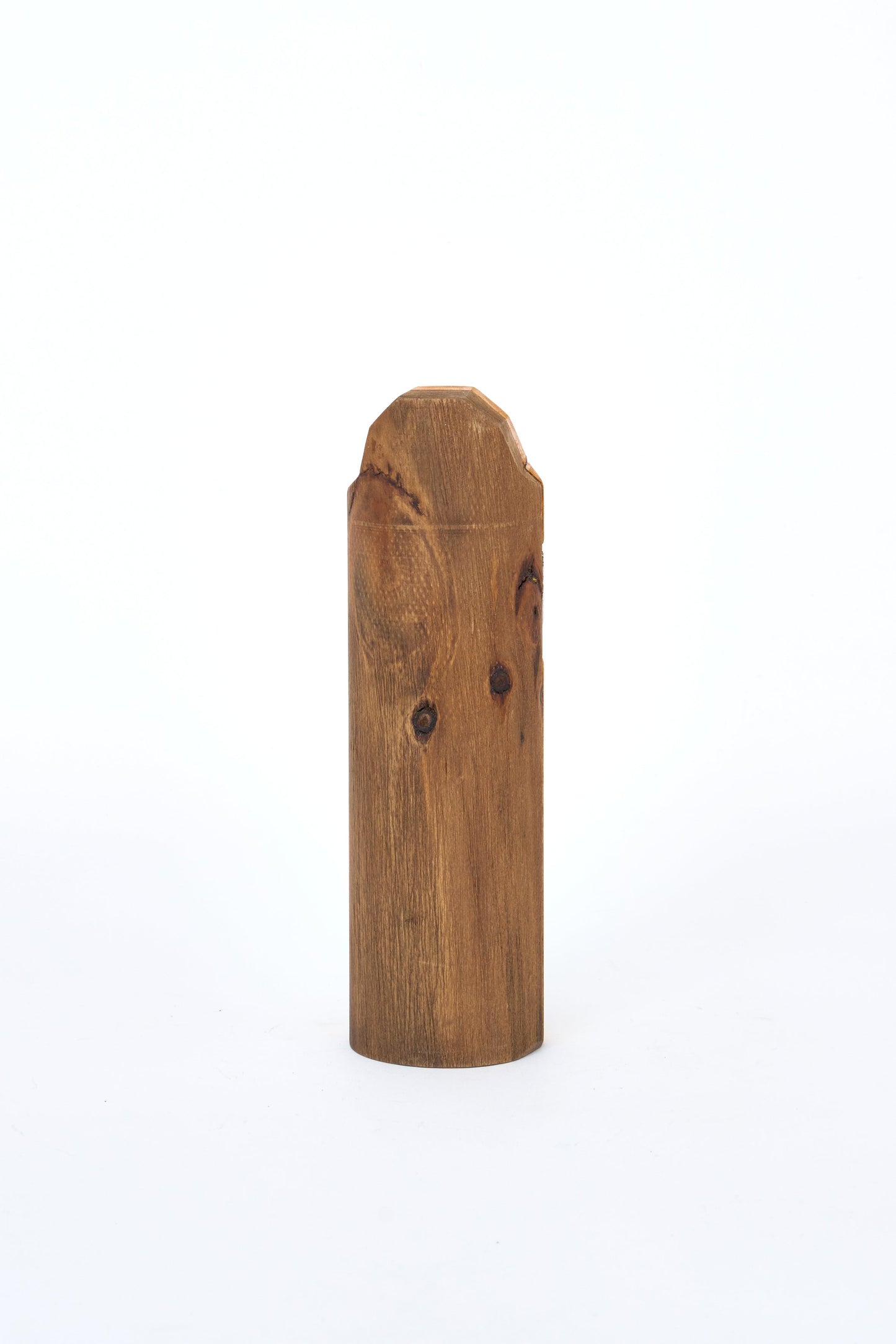 Marinero decorativo de madera con chubasquero