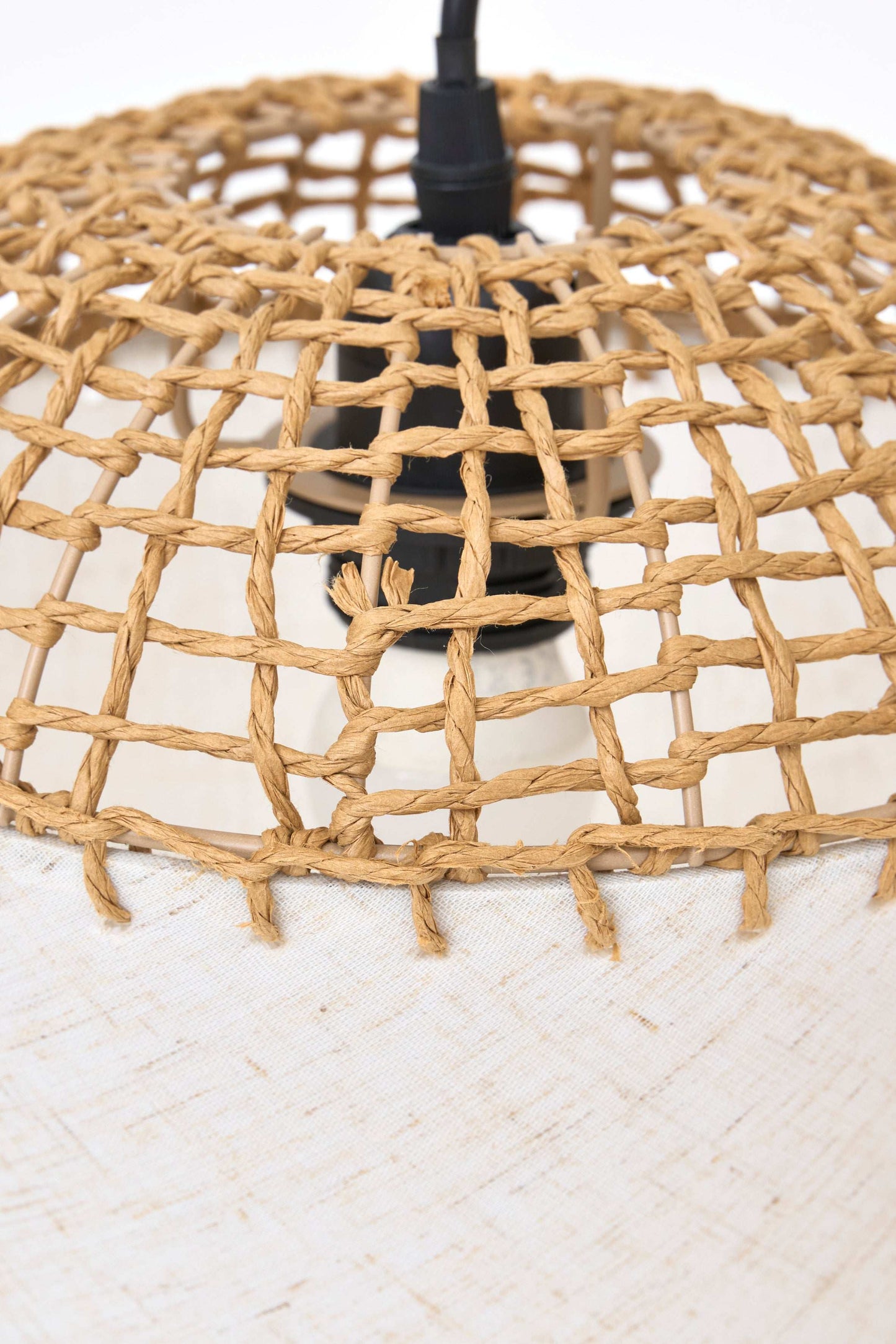 Lámpara de techo de cuerda y papel