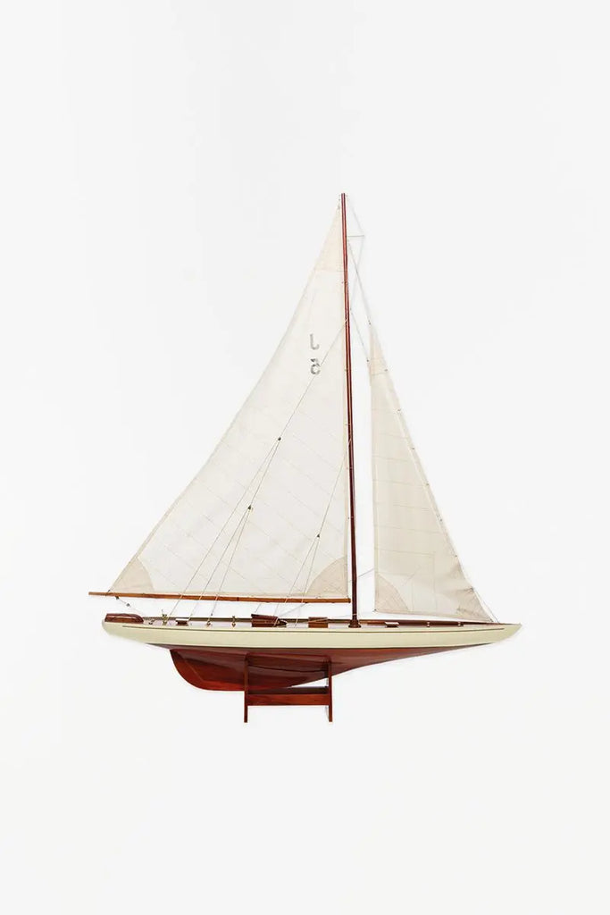 Maqueta de velero clásico o vintage en madera Batela