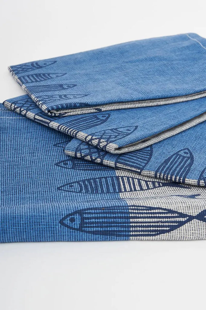 Set de 4 servilletas con peces y raya azul