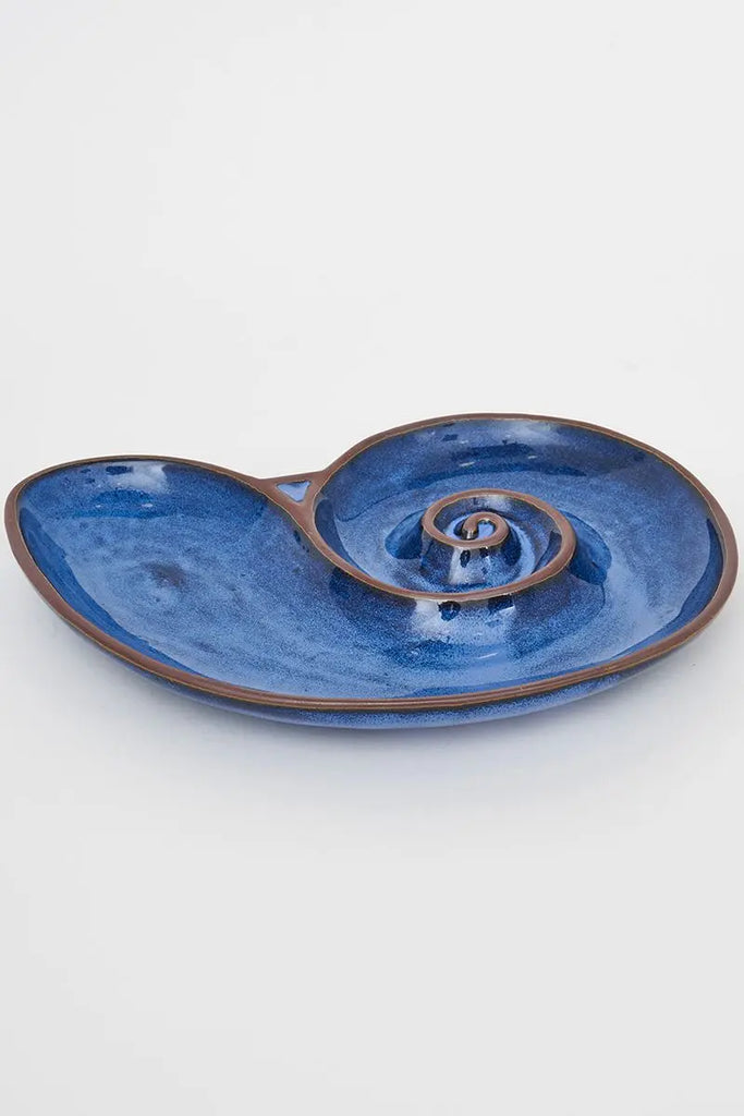 Recipiente de cerámica con forma de concha (AZUL)
