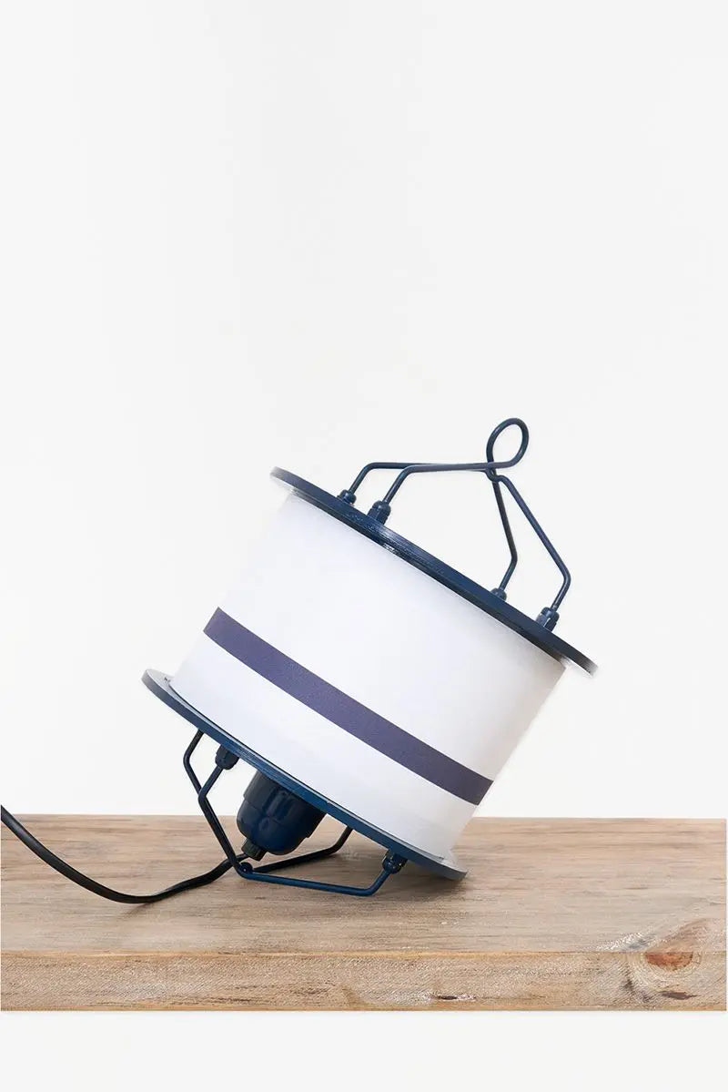 Lámpara de metal con raya azul - D1220 Batela