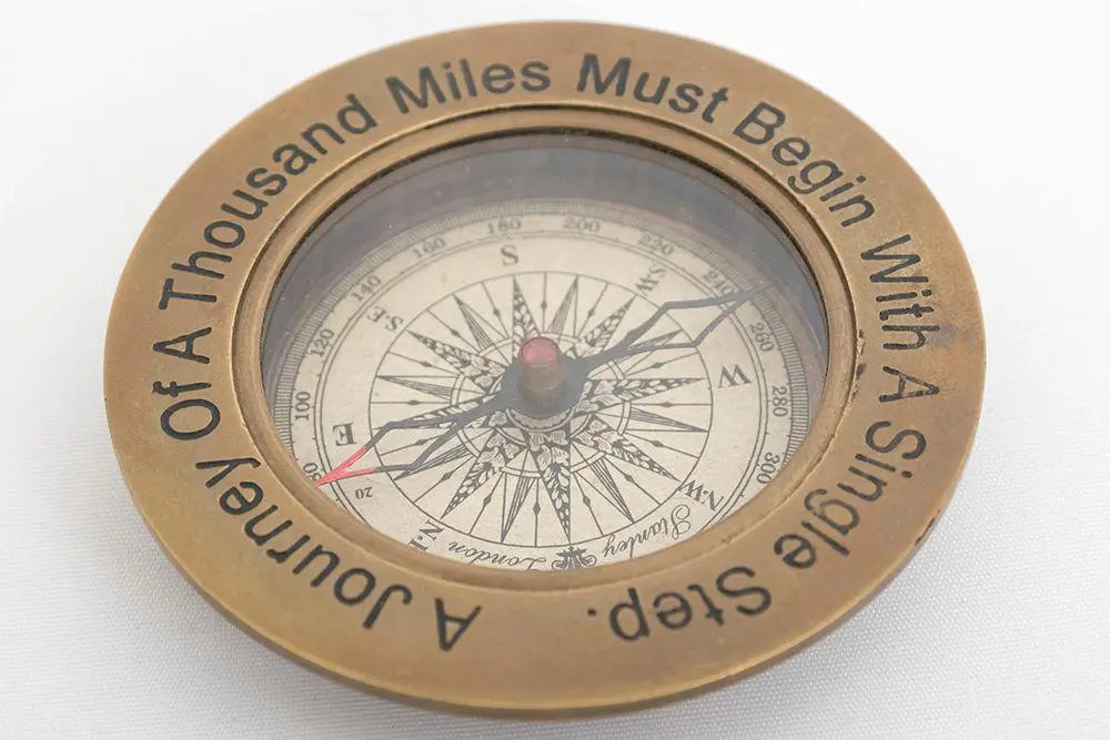 Brújula en latón - D931 Batela