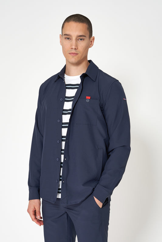 Chaqueta sobrecamisa ligera de tejido técnico