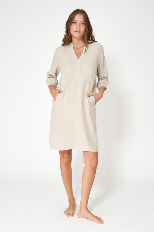 Vestido corto de lino con manga tres cuartos