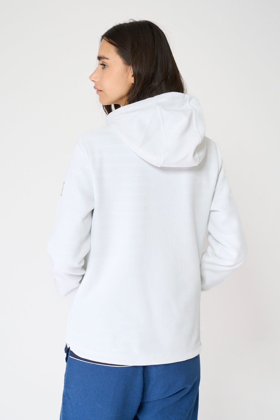 Hooded zip-up sweatshirt
