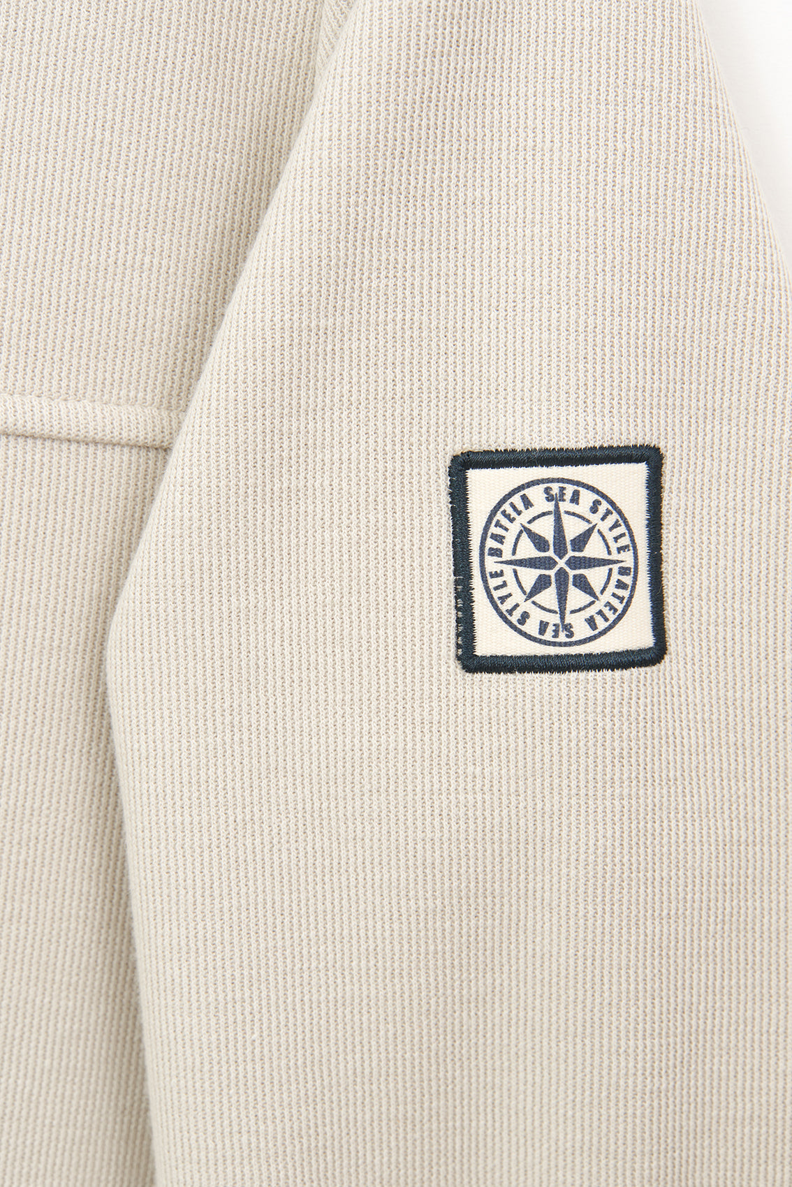 Hooded zip-up sweatshirt