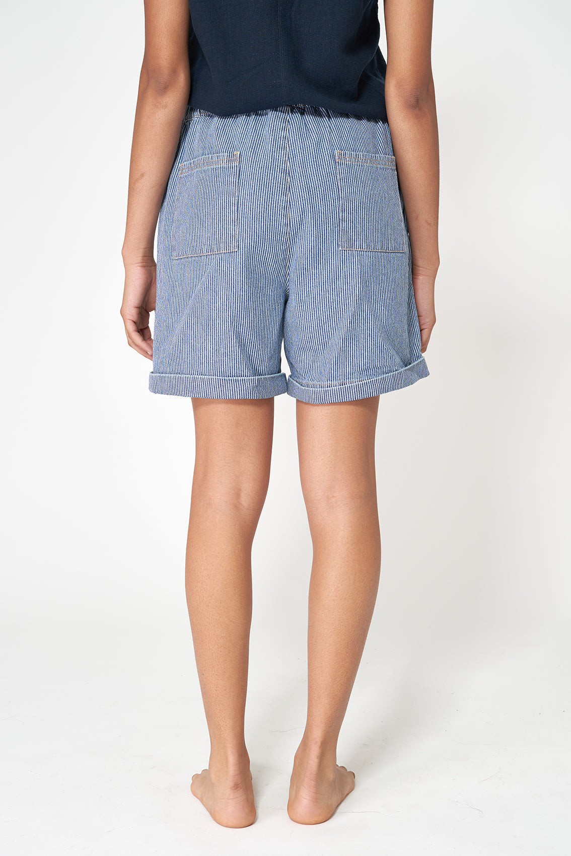 Pantalón corto denim con rayas