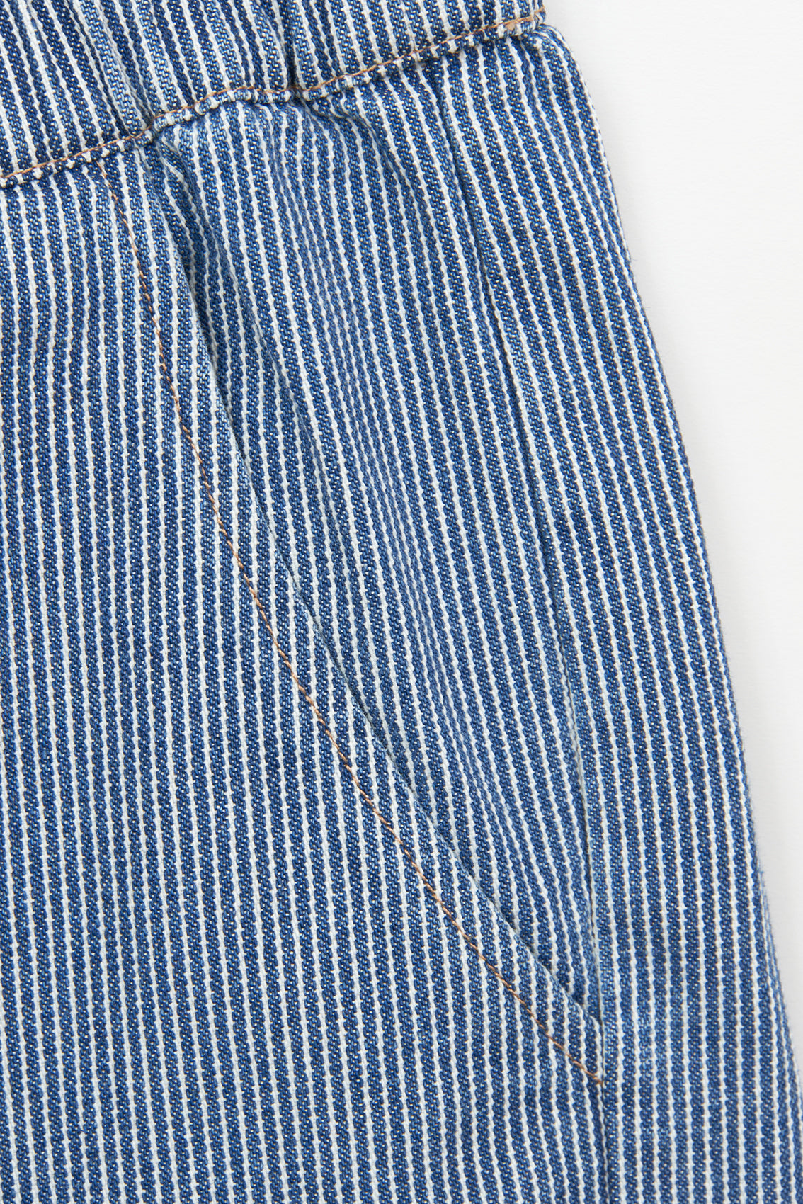 Pantalón corto denim con rayas