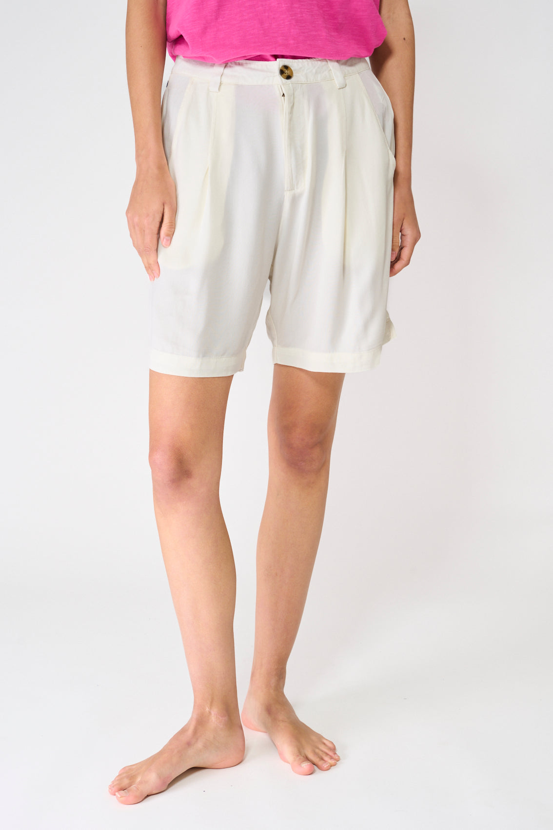 Ecovero viscose twill Bermuda shorts