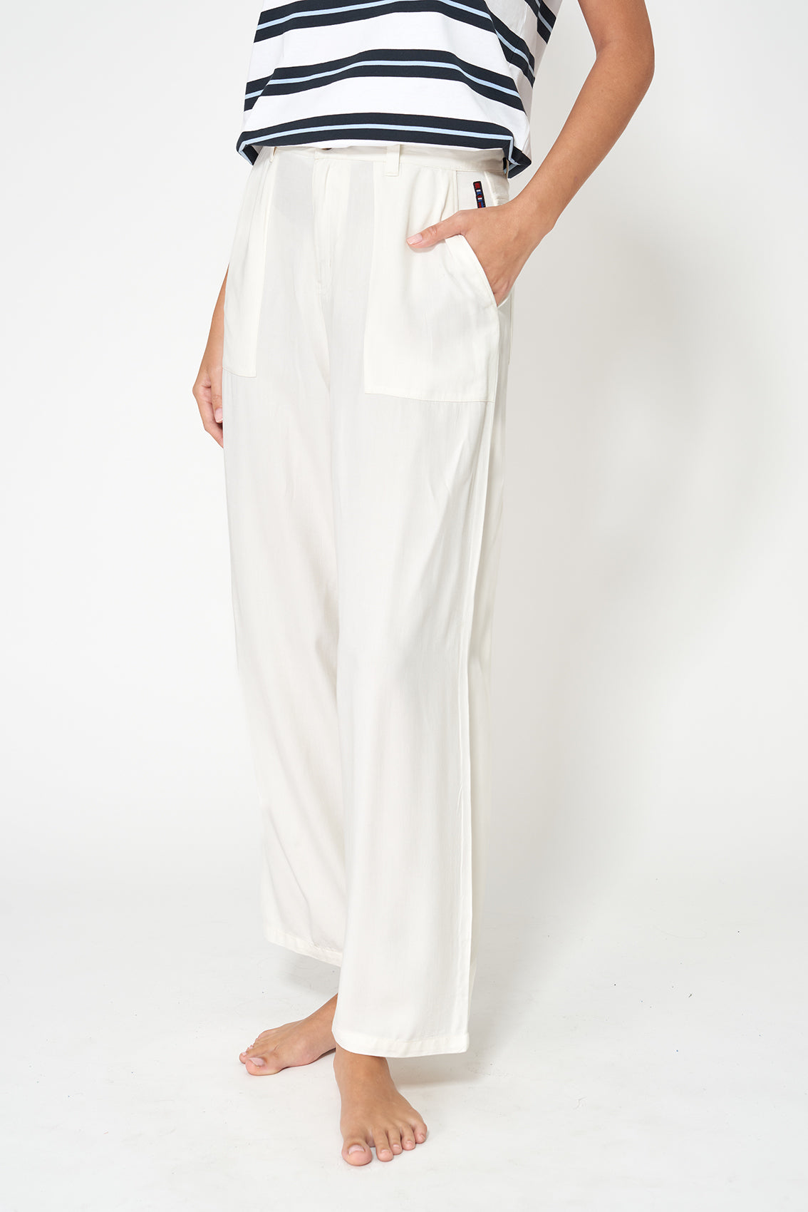 Pantalon droit court en sergé de viscose Ecovero