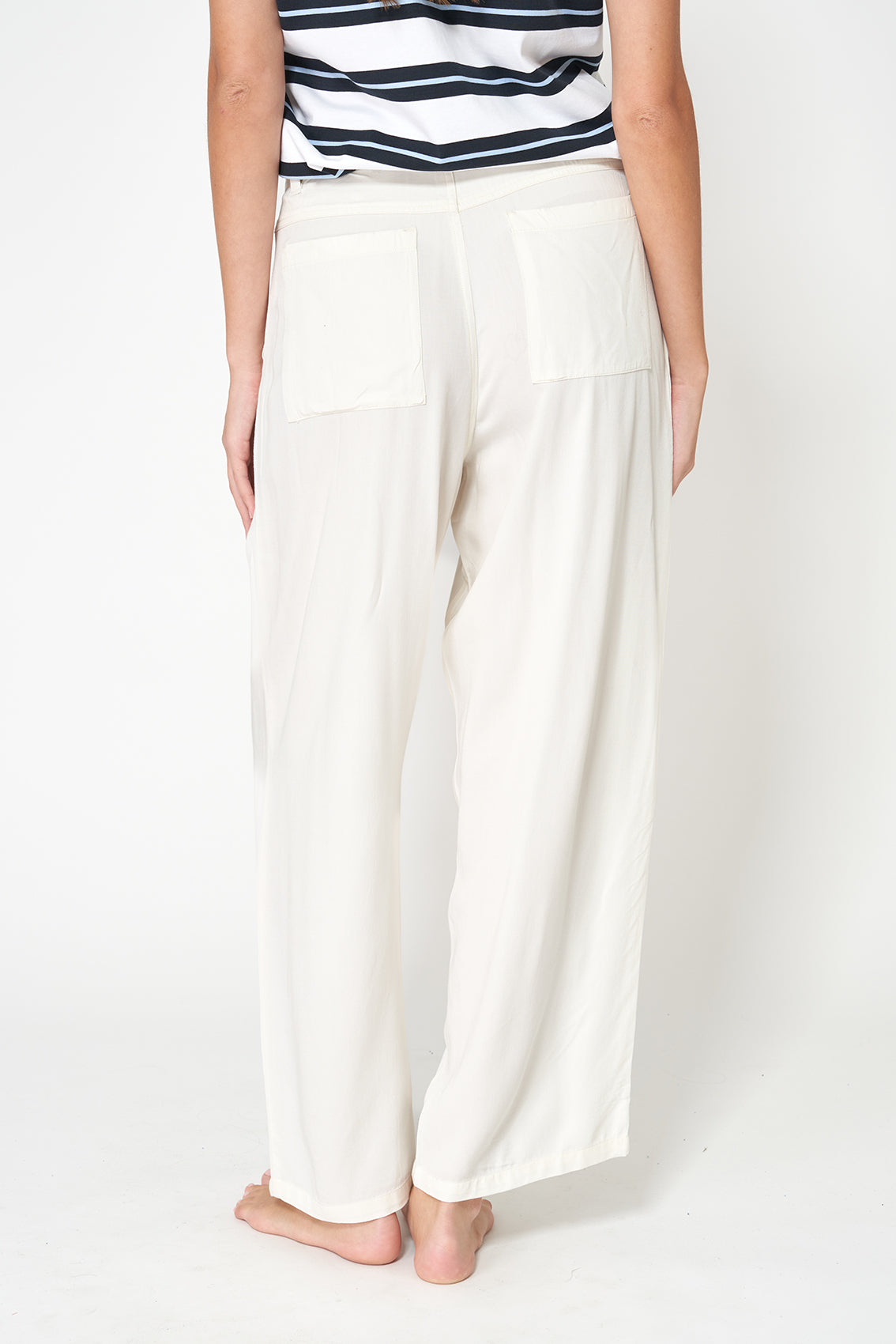 Pantalon droit court en sergé de viscose Ecovero