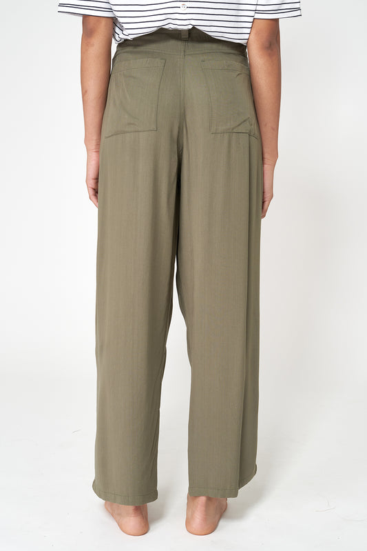 Pantalón recto cropped de sarga de viscosa Ecovero