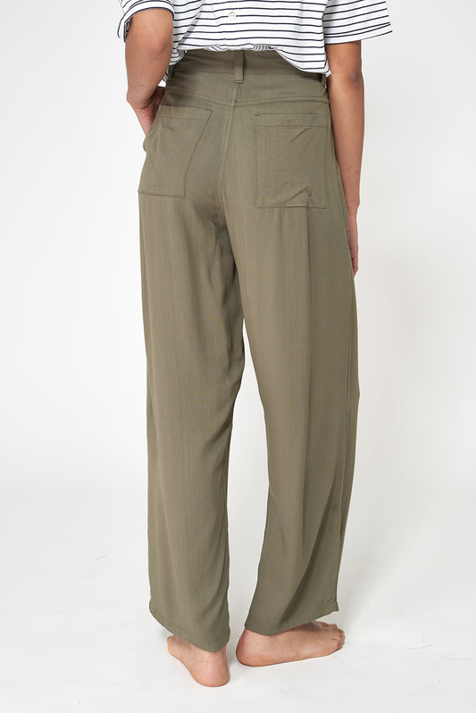 Pantalón recto cropped de sarga de viscosa Ecovero