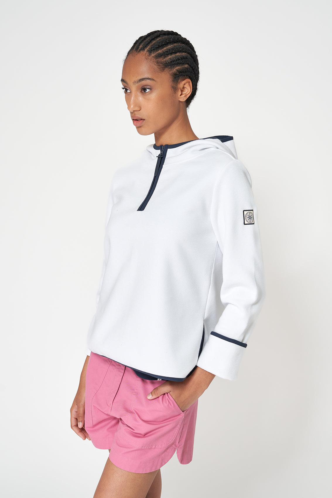 Sudadera ligera con capucha en tejido interlock