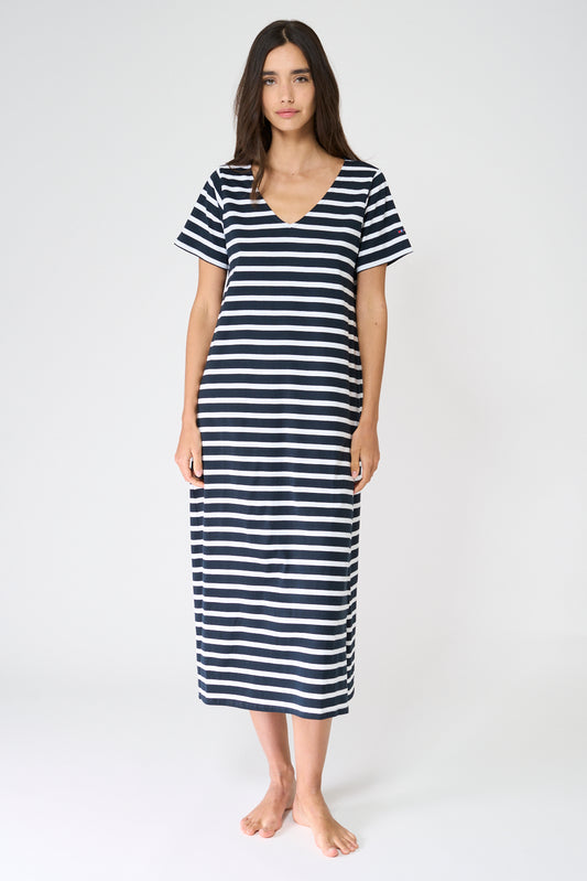 Vestido camiseta largo a rayas con escote en V