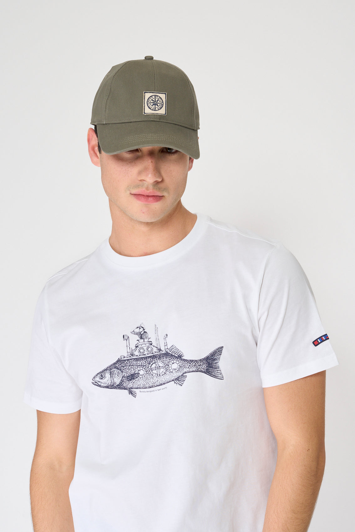 Gorra logo diseño actual