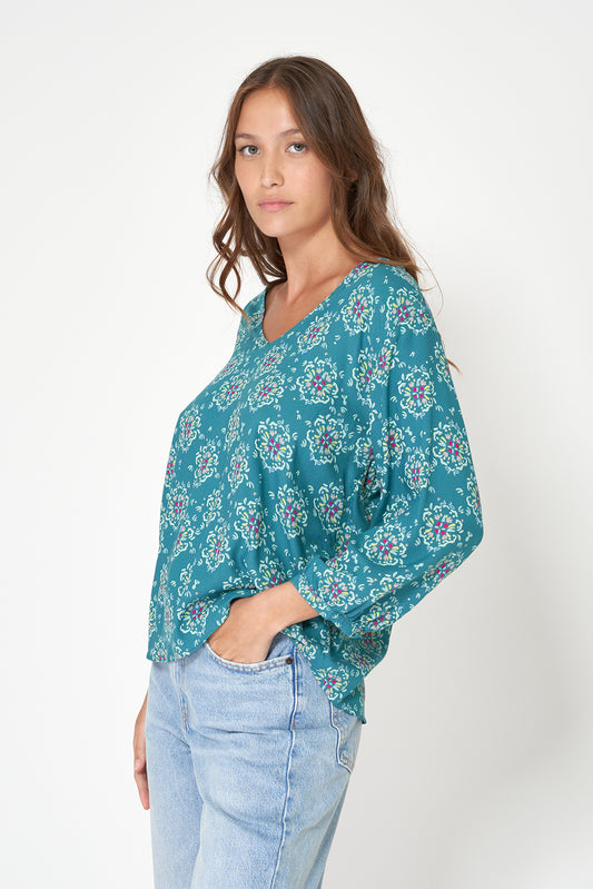Blusa en viscosa Ecovero estampada manga larga