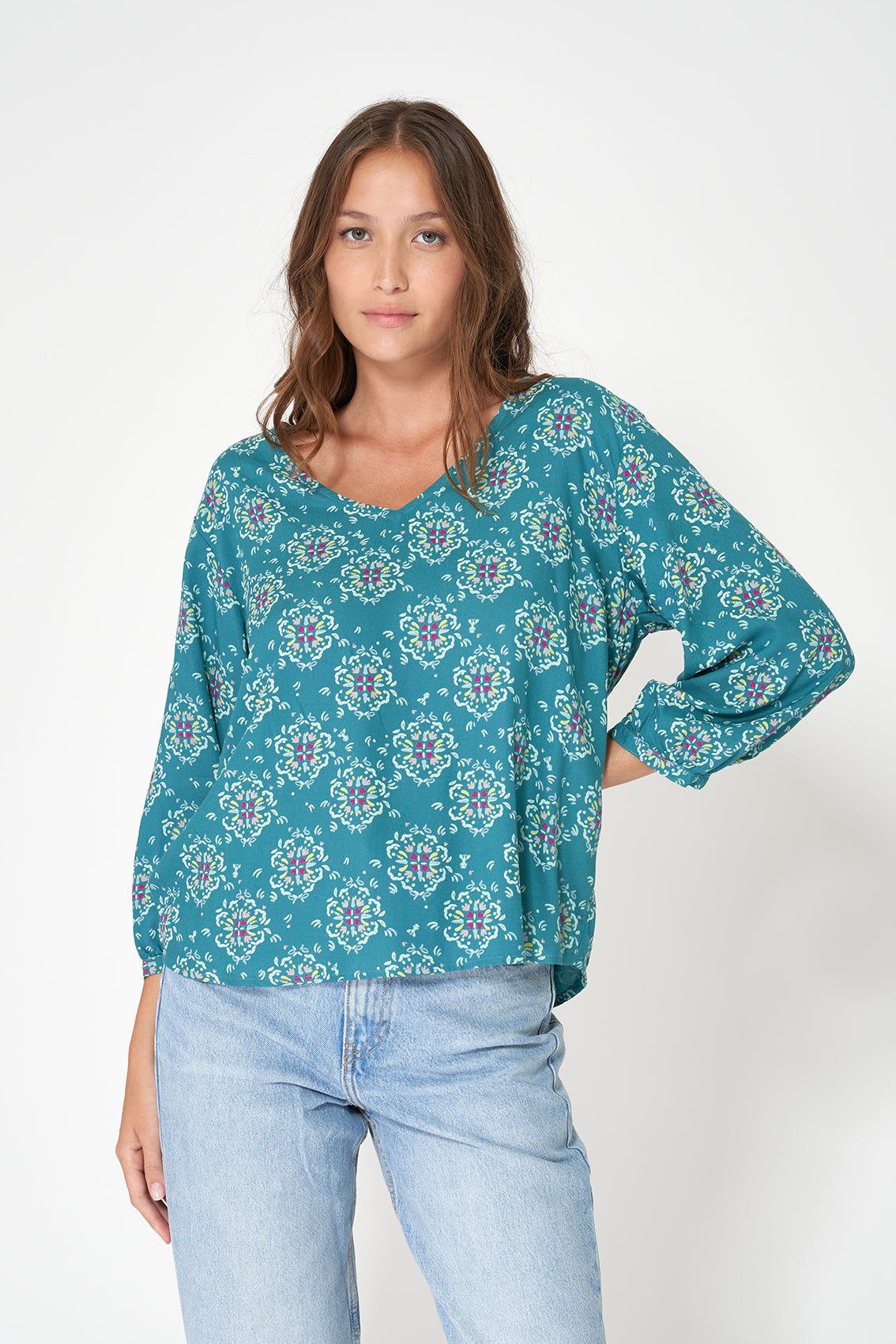 Ecovero biskosazko blusa estanpatua, mahuka luzekoa