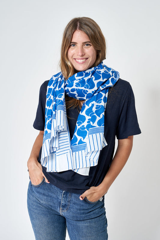 Fular estampado caracolas