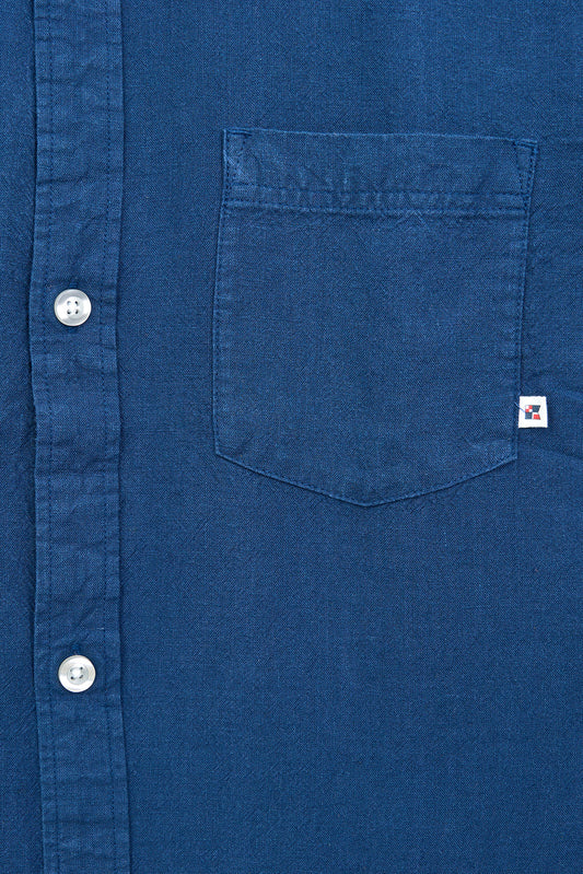 Long-sleeved linen shirt