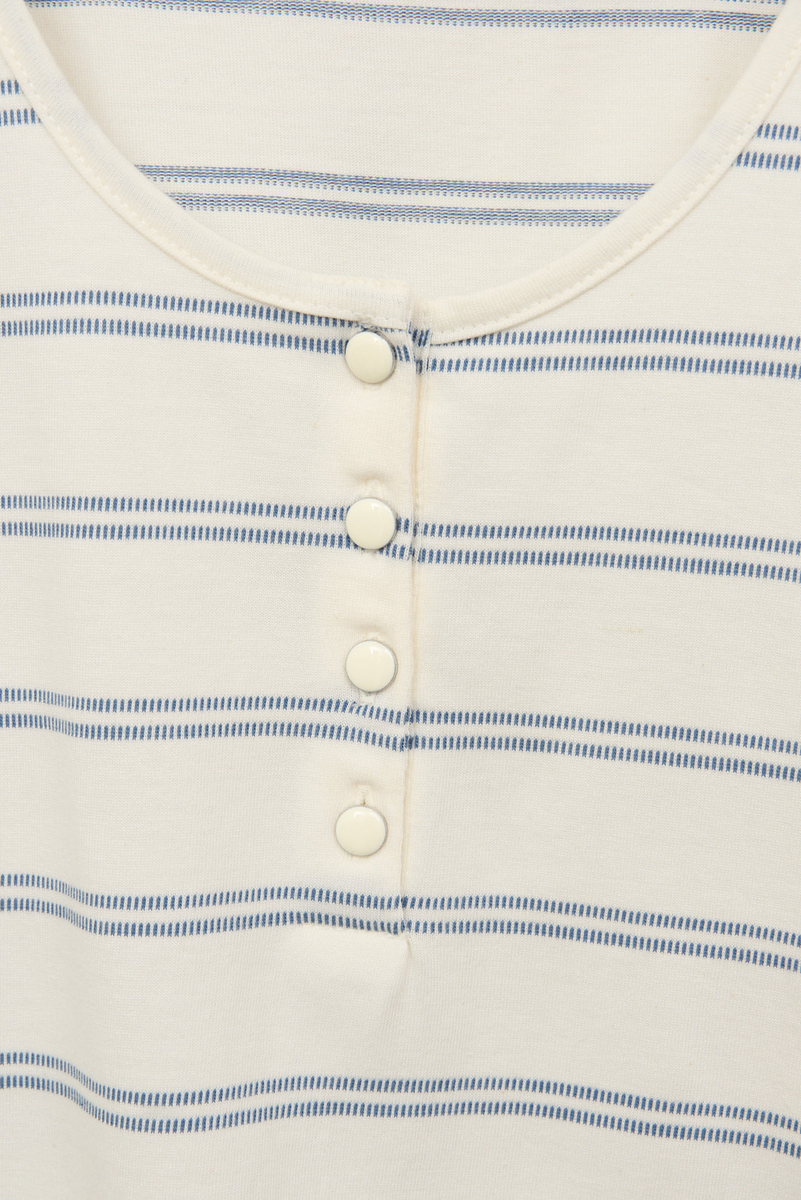 Sleeveless T-shirt with 3D stripe buttoning on the chest