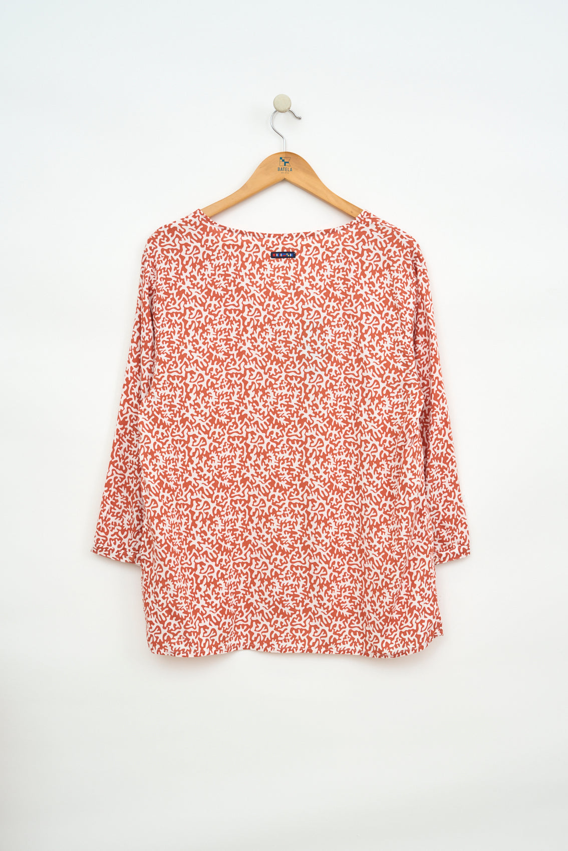 Camisa o Blusa viscosa estampada cuello pico