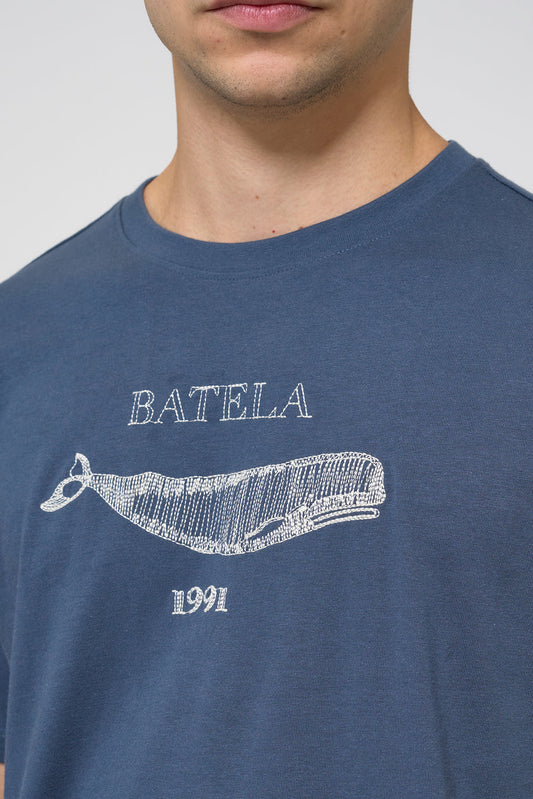 Mahuka motzeko kamiseta, balea brodatuarekin