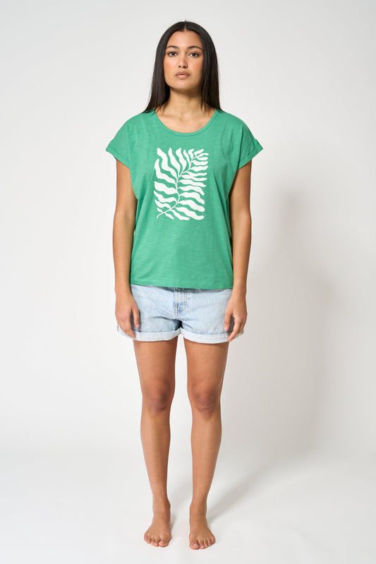 Camiseta manga corta estampado hojas