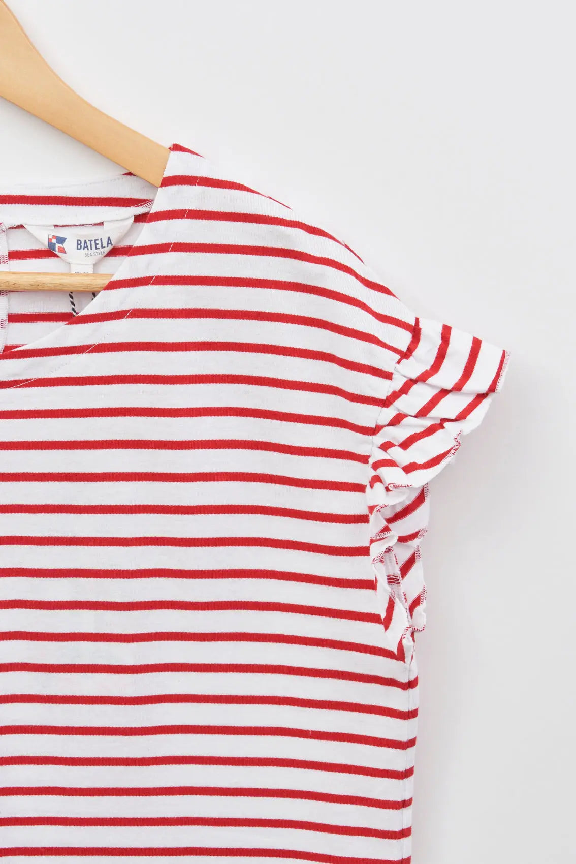 Camiseta marinera con volantes