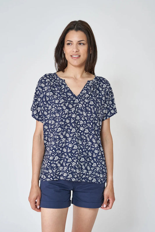 100% viscose T-shirt or blouse with a marine print
