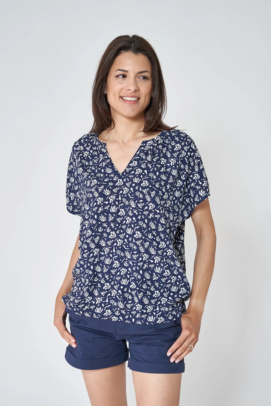 100% viscose T-shirt or blouse with a marine print