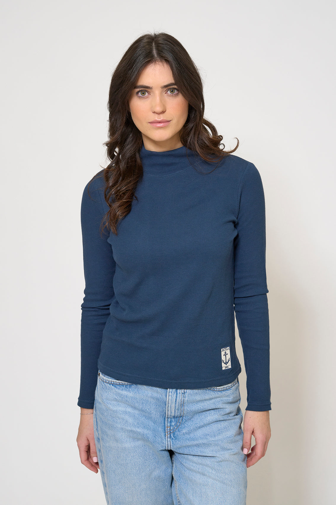 T-shirt à col montant en tissu gaufré