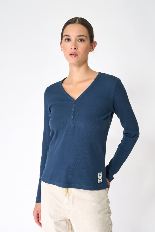 V-neck waffle T-shirt