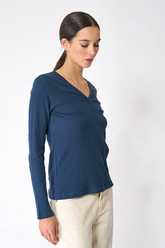 V-neck waffle T-shirt