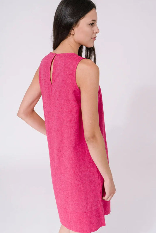 Sleeveless dress